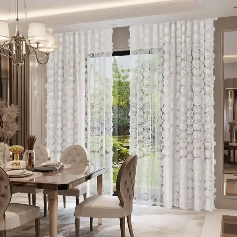 Firana z siateczki zdobiona różami 3D na taśmie WAVE 130x250cm ROSABELLA Dostępne od ręki