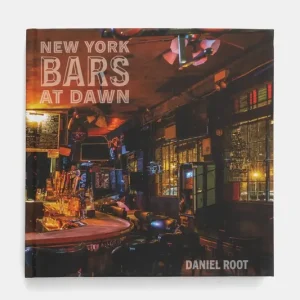home & lifestyle książka New York Bars at Dawn by Daniel Root, Englishkolor czarny Tylko do końca tygodnia